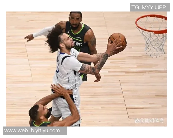 戈贝尔表现平平3投1中罚球命中率低迷贡献5分12板3助攻3封盖